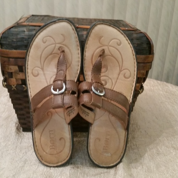 Born Shoes - Born Buckle Thong Sandals Brown Size 8/39